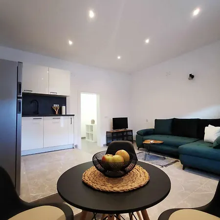 Appartement And